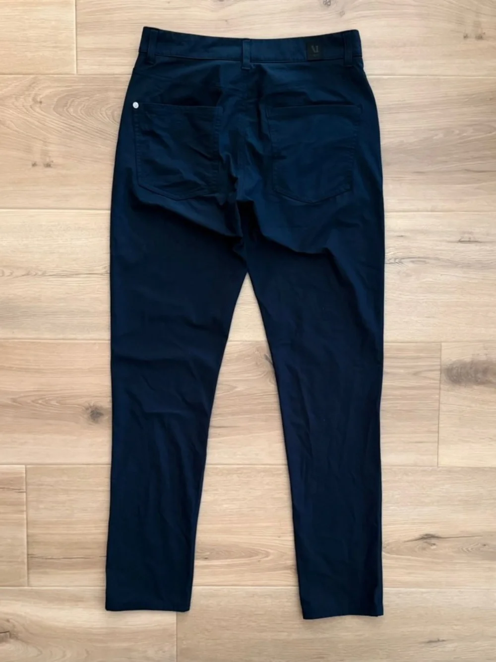 Vuori Meta Athletic Slim Pants in Ink Size 28